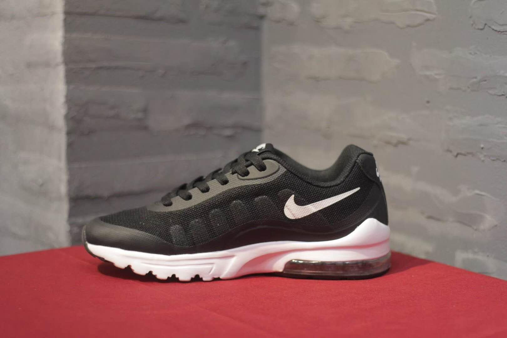 Nike Air Max Invigor Print 95 Black White Shoes - Click Image to Close